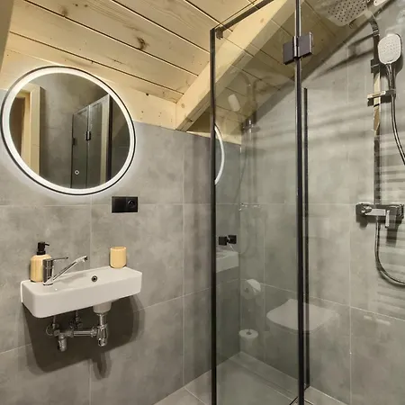 Pod łanem Domek alpejski *