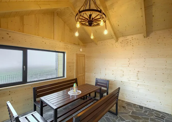 Pod Lanem شاليه